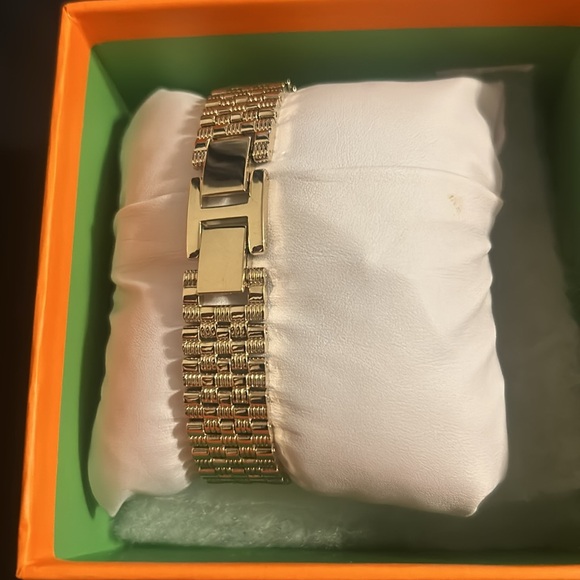 Gold watch - Picture 3 of 3